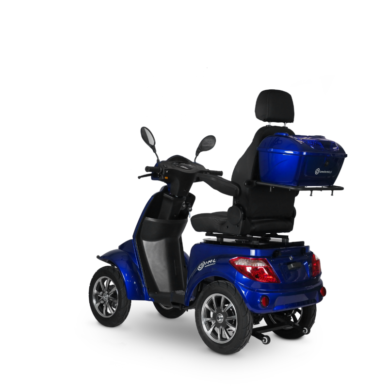 life-4-blue-z-tłem-skos-tył