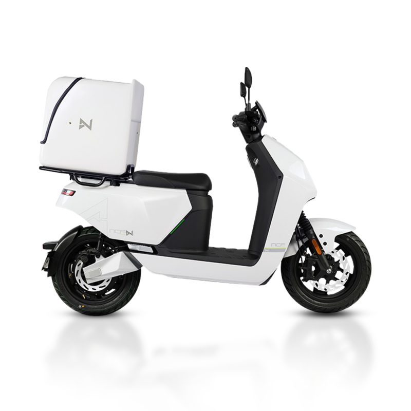 skuter-elektryczny-iamelectric-ncf-d-bialy