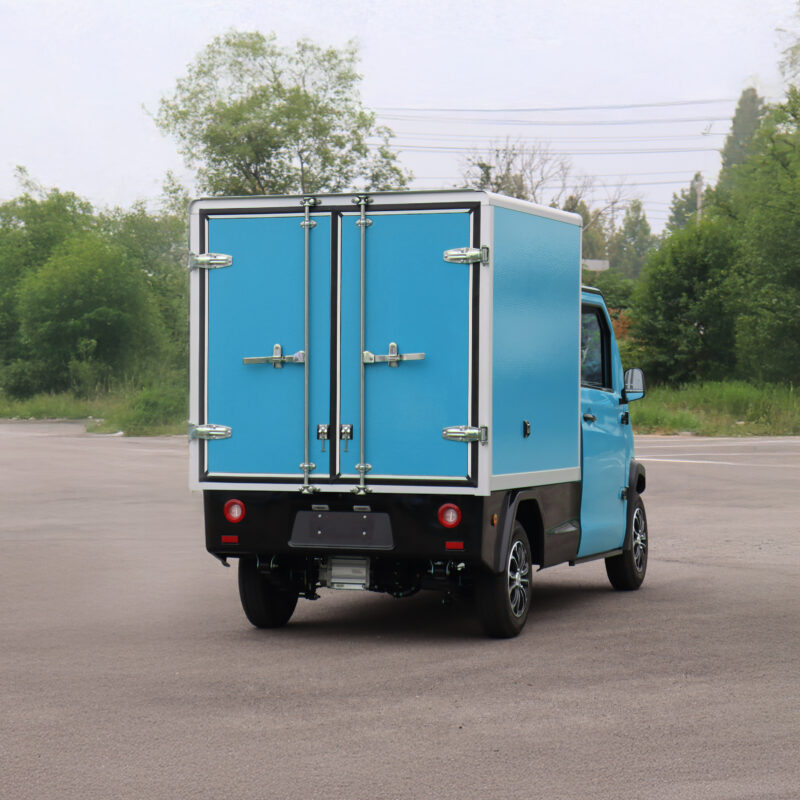 jonway-box-blue-lifestyle-2