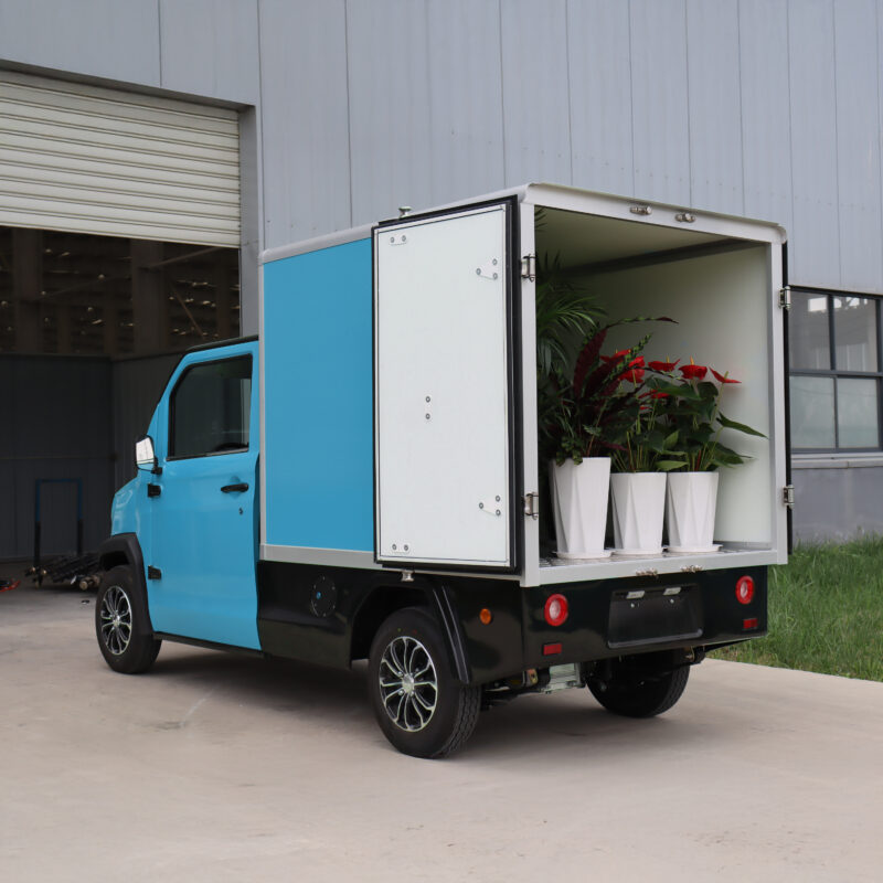 jonway-box-blue-lifestyle-3